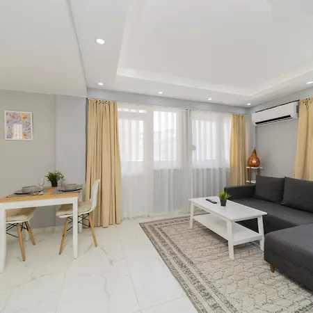 Cozy Flat W Balcony 5 Min To Beach In Alanya Daire
